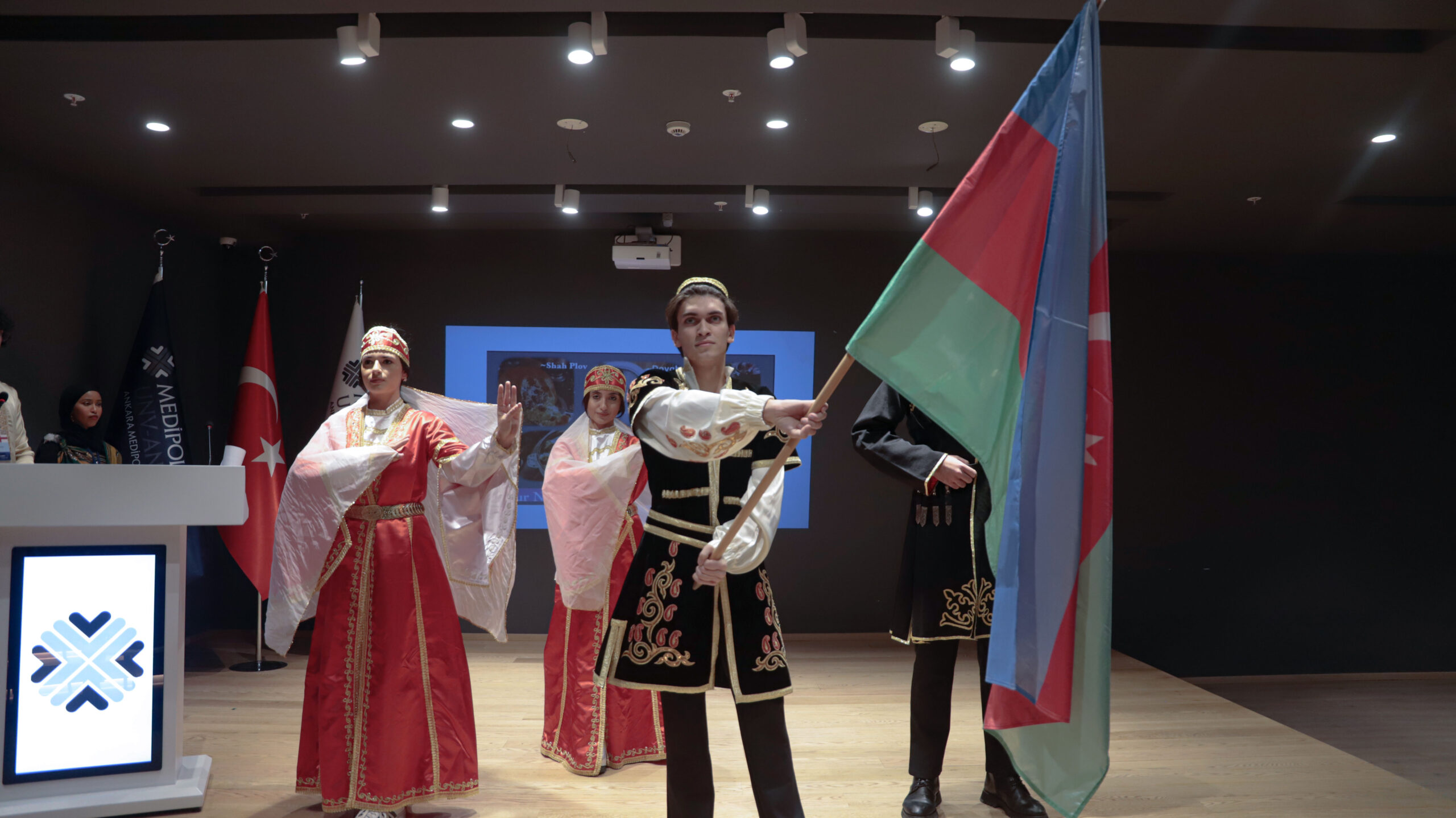 Ankara Medipol Üniversitesi'nde 1. Uluslararası Öğrenci Günü Gerçekleştirildi