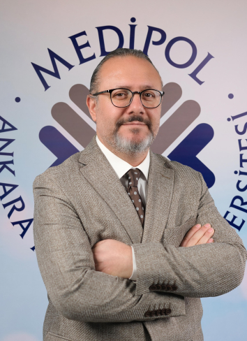 Dr. Öğr. Üyesi Korhan ÖZTURAN 